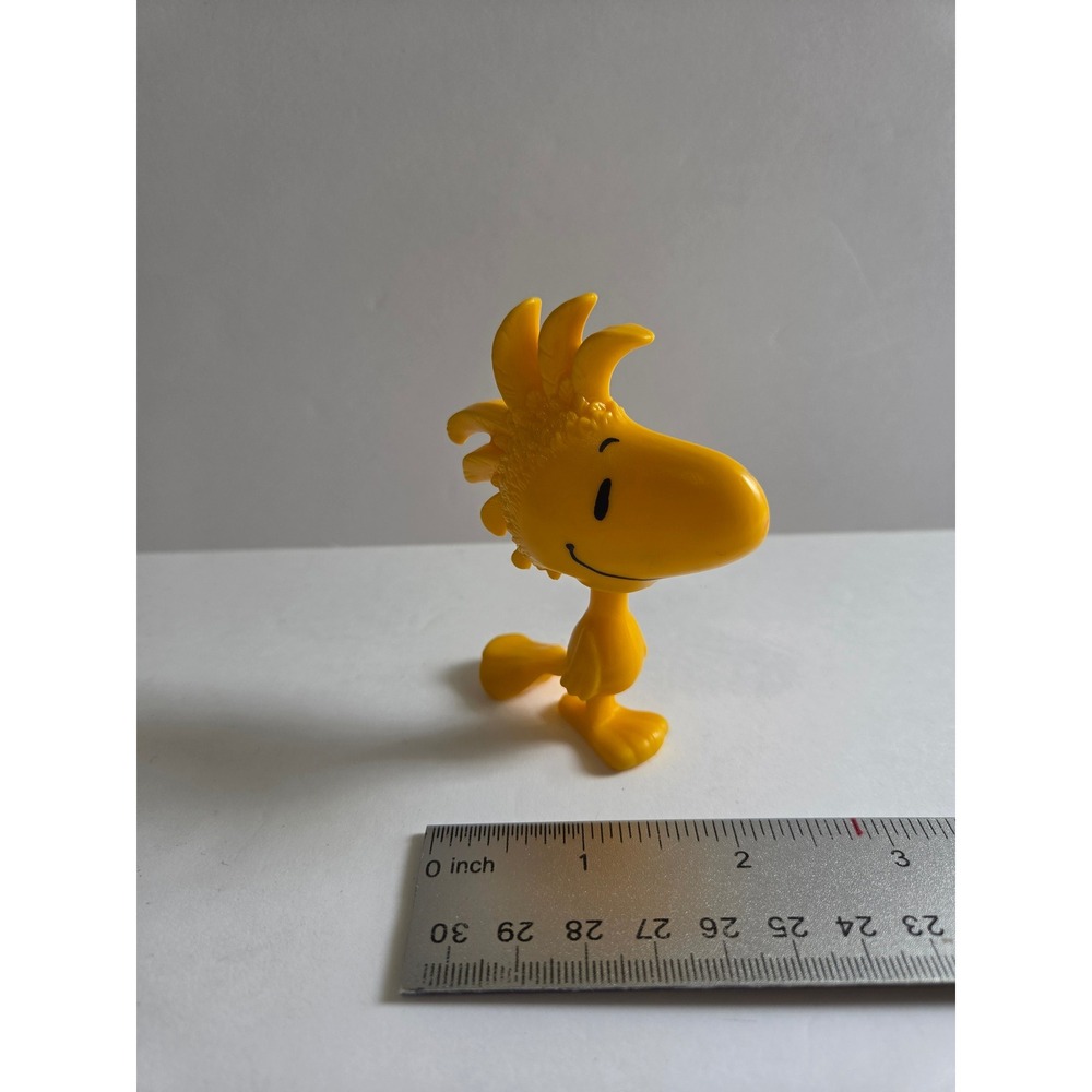 McDonalds 2015 Peanuts Movie Woodstock Yellow Plastic Figure Toy Collectible